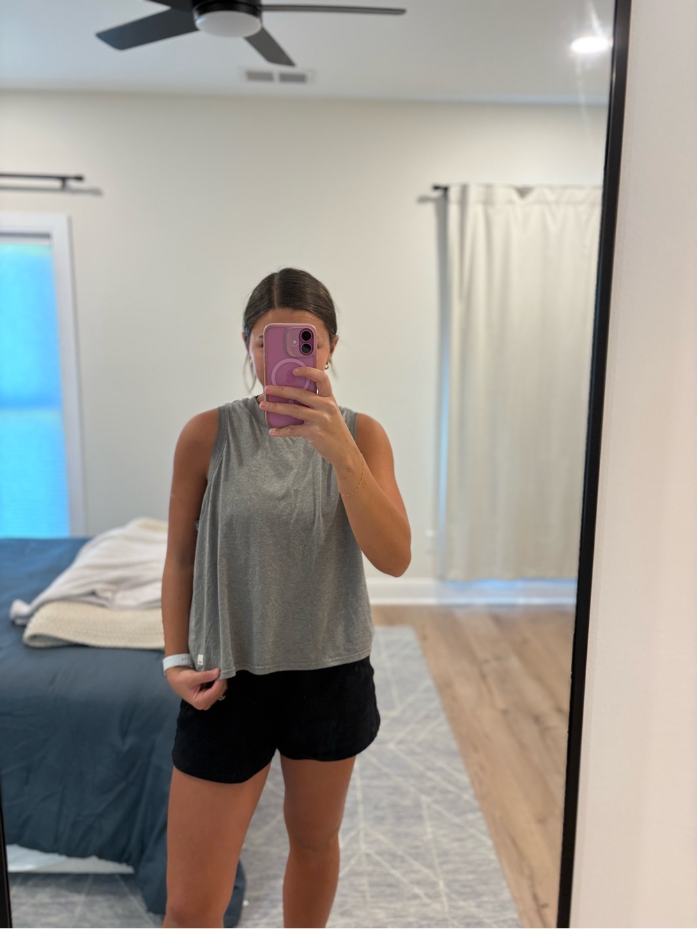 Vuori Energy Top Gray Tank Top Size Large